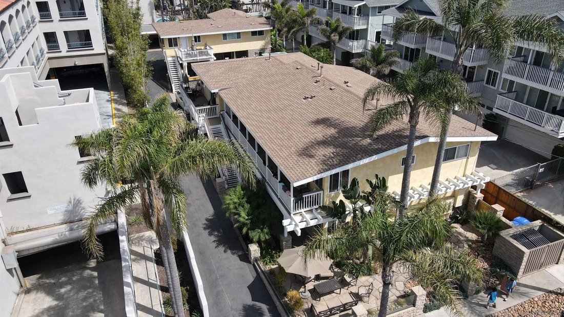 Carlsbad, California, United States 2 - 18866612