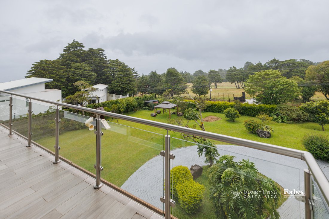 House in Montecito, Heredia Province, Costa Rica 2 - 18866934