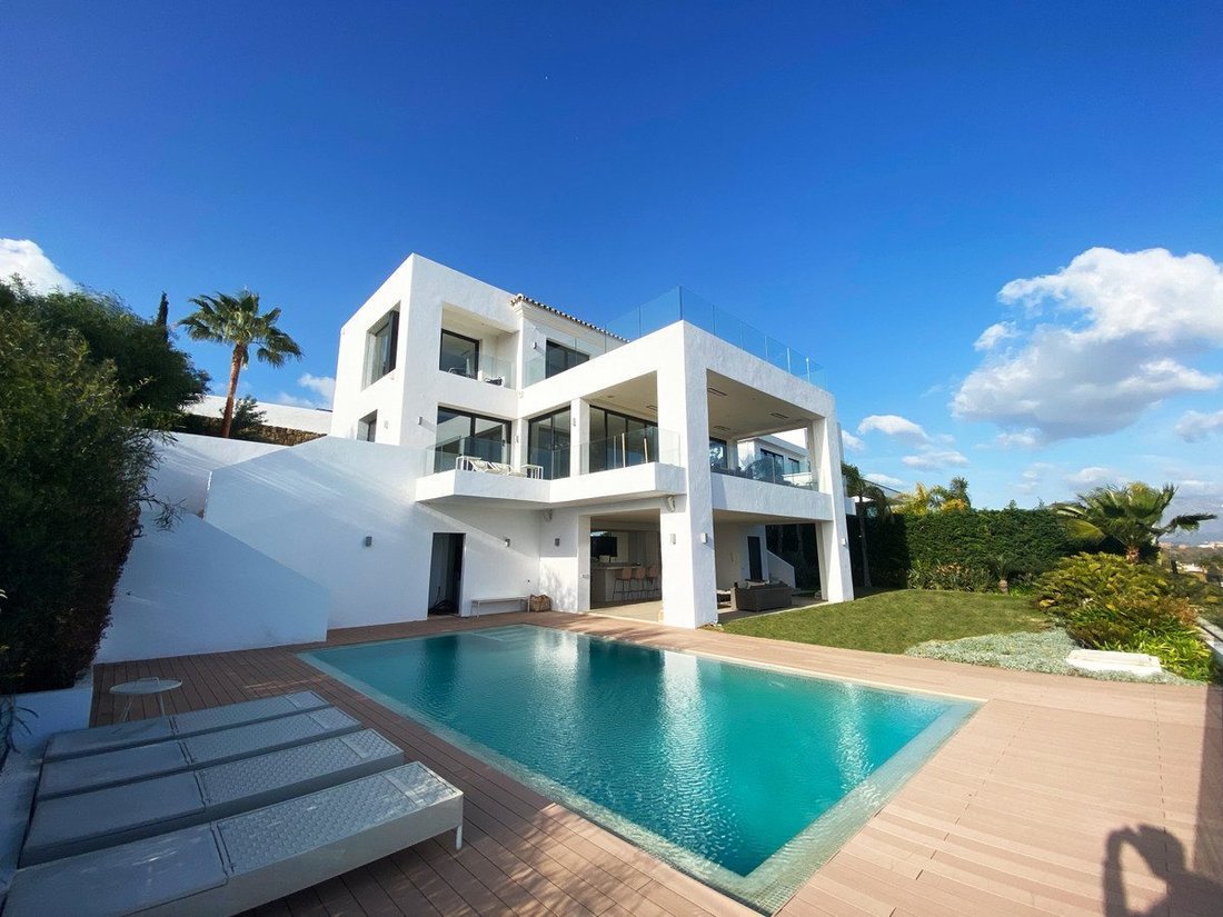 Villa in Estepona, Andalusien, Spanien 1 - 18868382