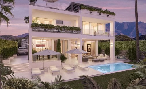 Villa in Estepona, Andalusia, Spain 1