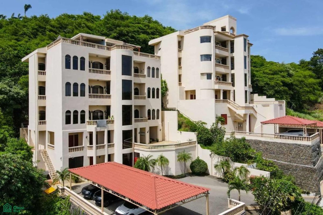 Condo in Playa Hermosa, Guanacaste Province, Costa Rica 2 - 17100943