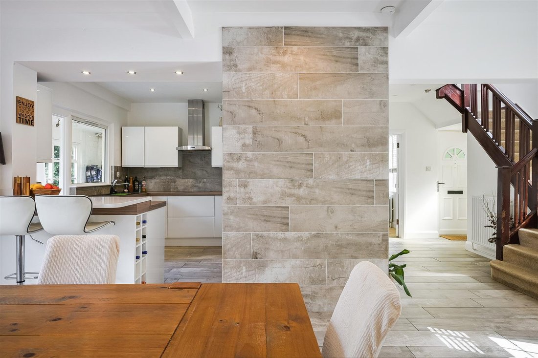 House in Nork, Reigate and Banstead, England 5 - 17069791