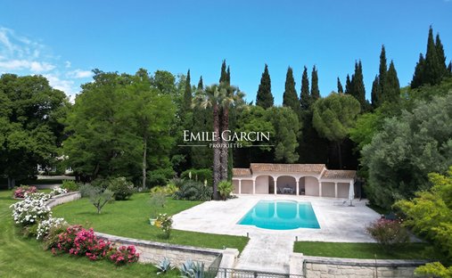 Villa à Camplanier, Nîmes, France 1