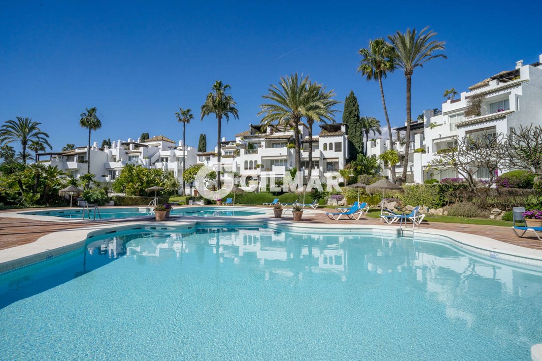 Appartamento a Estepona, Andalusia, Spagna 1 - 18867178