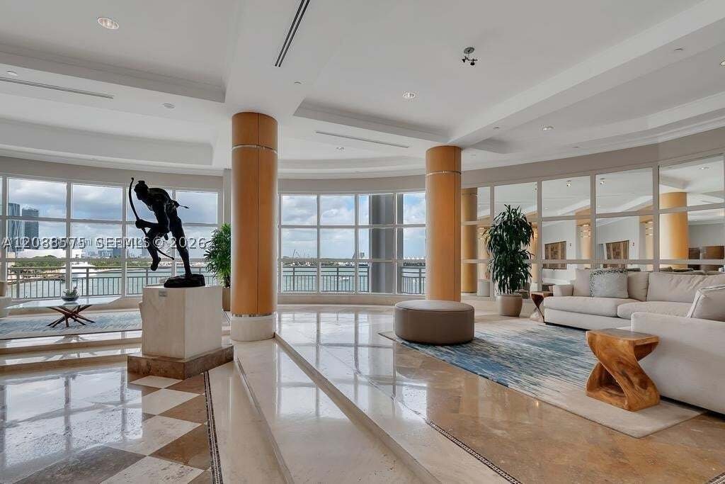 Appartement à Miami, Floride, États-Unis 1 - 18866379