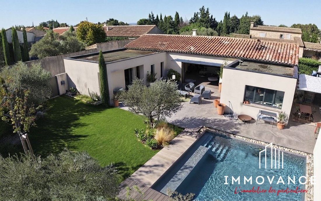 Villa en Saint-Remy-de-Provence, Provenza-Alpes-Costa Azul, Francia 1 - 18868433