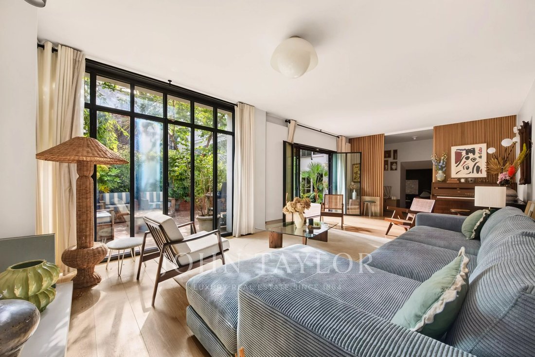 Apartment in Paris 18e Arrondissement, Paris, France 2 - 18863871