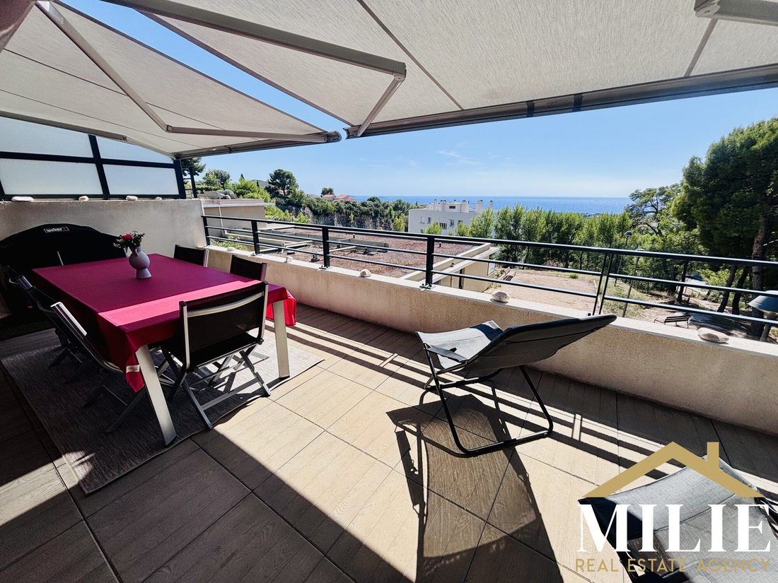 Apartment in Bandol, Provence-Alpes-Côte d'Azur, France 2 - 17868756