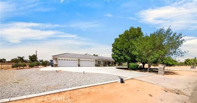 Apple Valley, California, United States 2 - 18863949