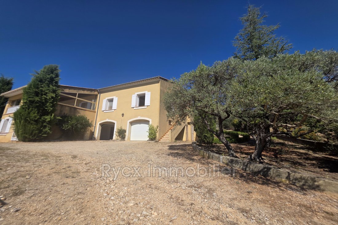 Villa in Saint-Saturnin-lès-Apt, Provence-Alpes-Côte d'Azur, Frankreich 4 - 18863256