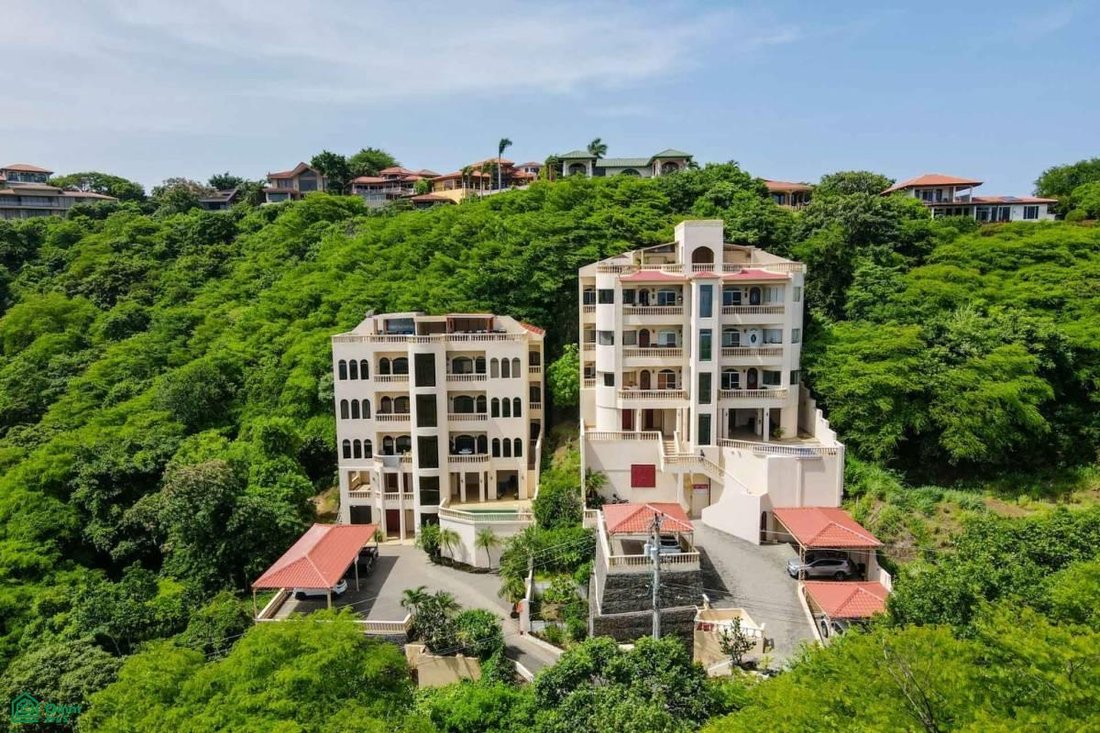 Condo in Playa Hermosa, Guanacaste Province, Costa Rica 1 - 17100943