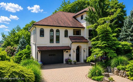 House in New York, New York, United States 1