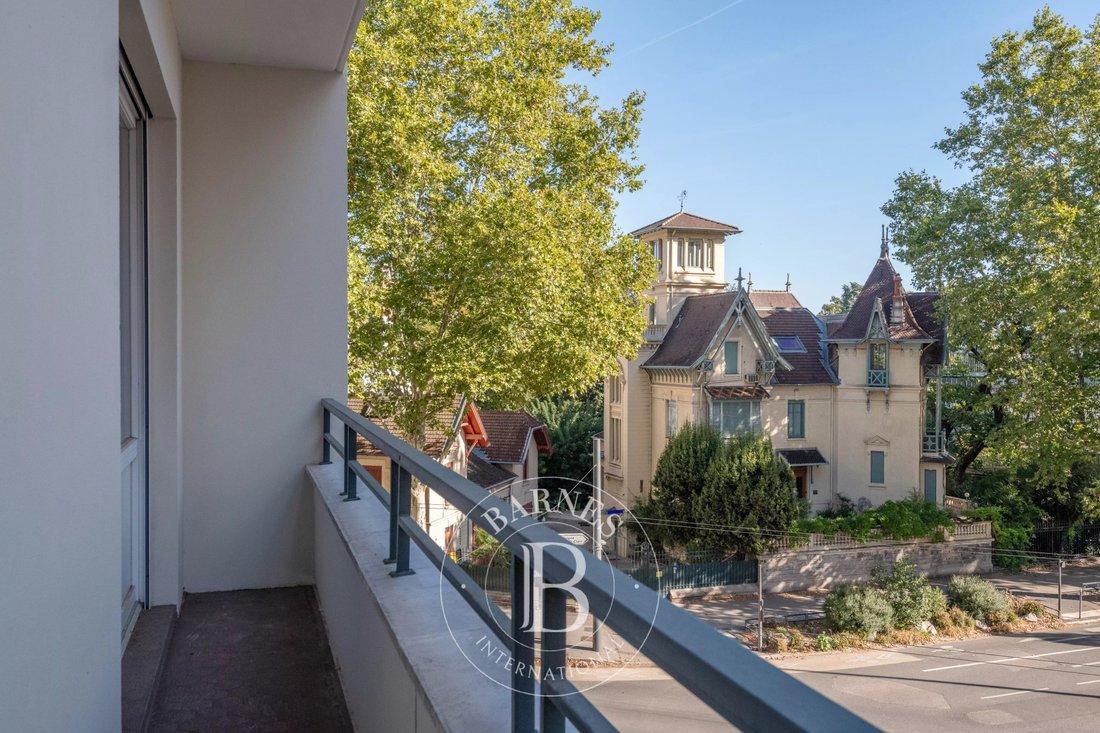 Apartment in Les Brotteaux-Bellecombe-Masséna, Lyon 6e Arrondissement, Lyon 5 - 18863866