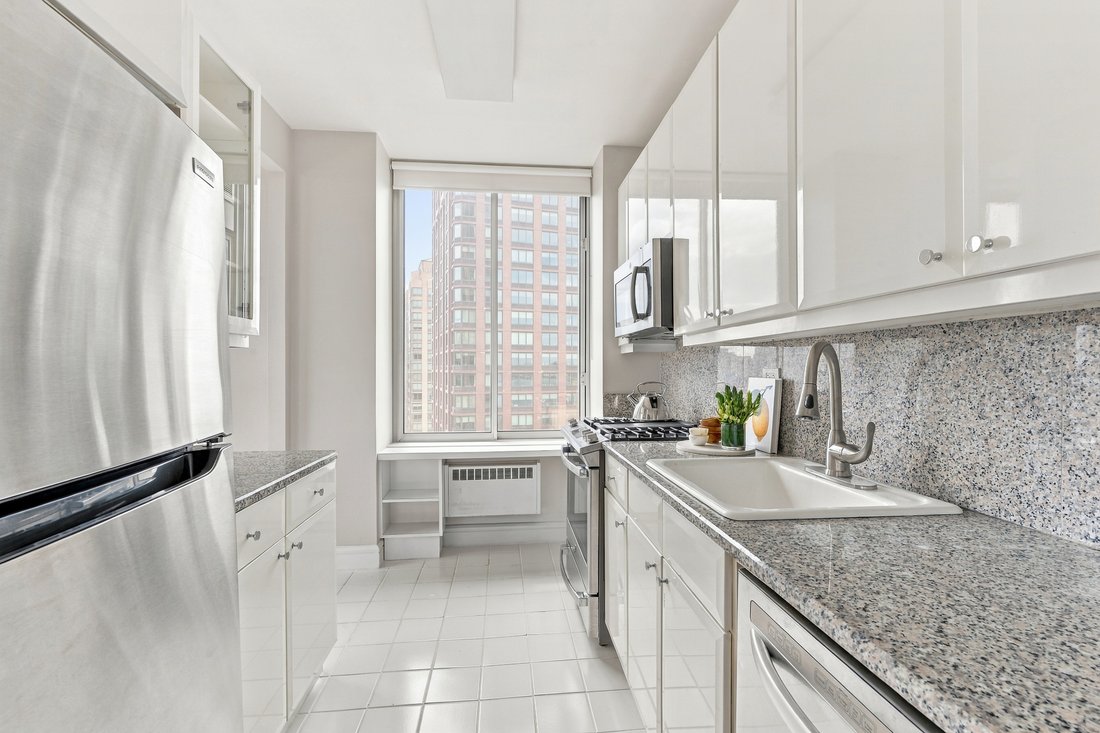 Condo in New York, New York, United States 2 - 18866957