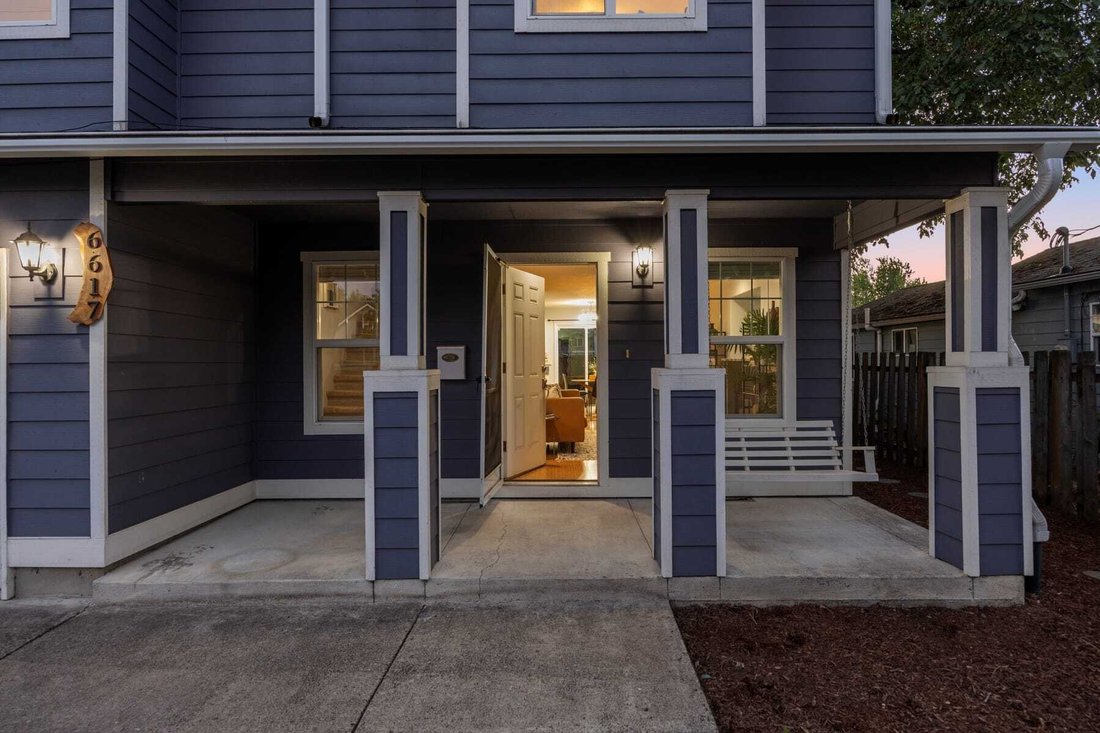 House in Portland, Oregon, United States 2 - 18863336