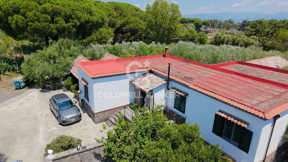Country House in Boscotrecase, Campania, Italy 3 - 18868226