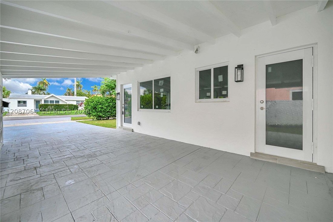 House in Hallandale Beach, Florida, United States 1 - 18866377