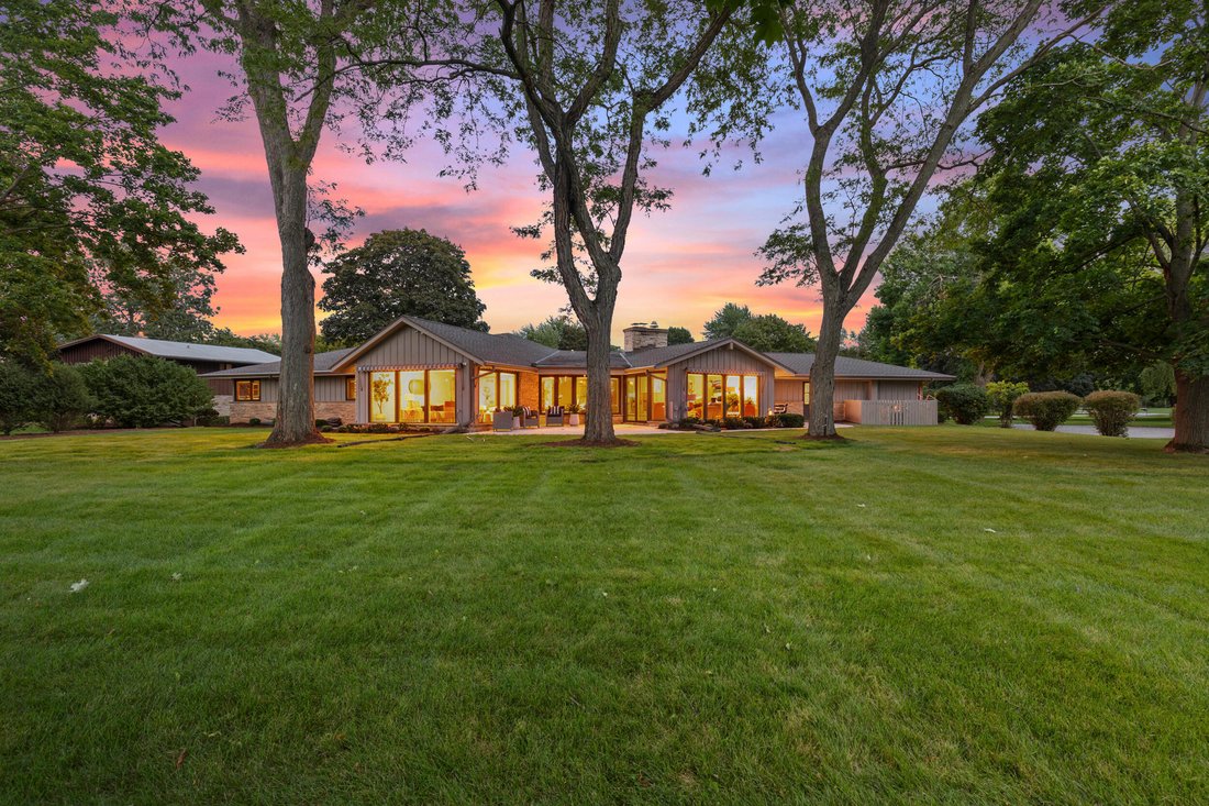 Maison à Fox Point, Wisconsin, États-Unis 2 - 18868254