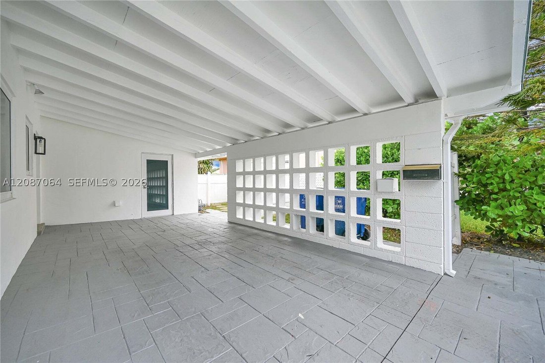 House in Hallandale Beach, Florida, United States 3 - 18866377