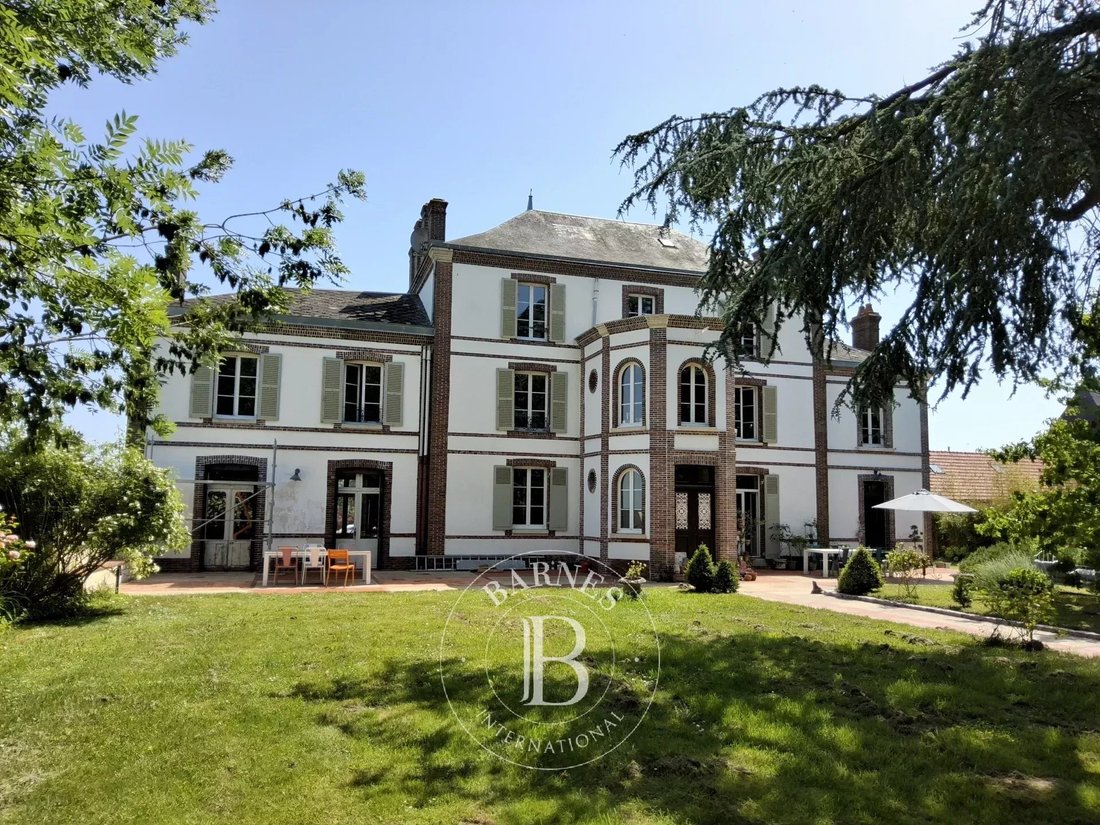 Maison à Courville-sur-Eure, Centre-Val de Loire, France 1 - 18859650