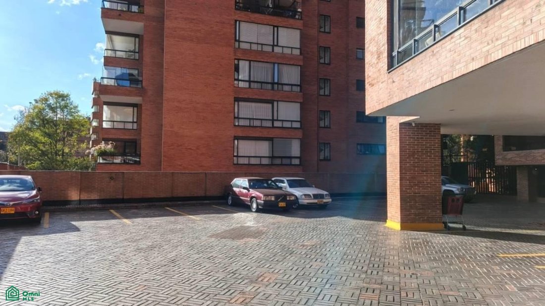 Condo in Bogota, Bogotá, Colombia 1 - 18864904