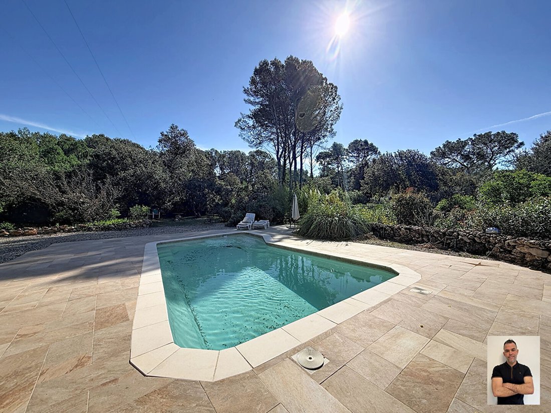 Villa in Cotignac, Provence-Alpes-Côte d'Azur, France 1 - 18864395