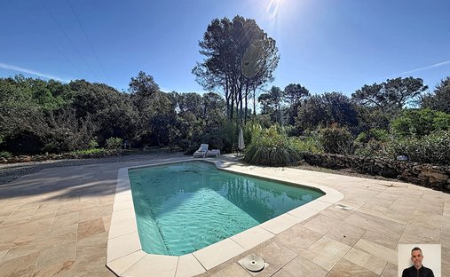 Villa in Cotignac, Provence-Alpes-Côte d'Azur, France 1