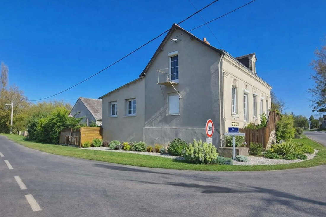 Villa in Gennes-Val-de-Loire, Pays de la Loire, Frankreich 2 - 18867819