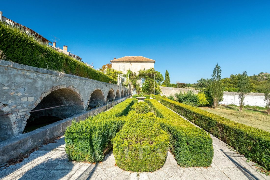 Castello a Valensole, Provenza-Alpi-Costa Azzurra, Francia 3 - 13257566