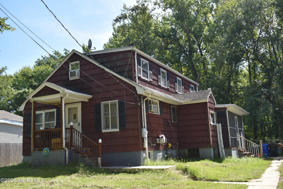 Tinton Falls, New Jersey, United States 2 - 18866879