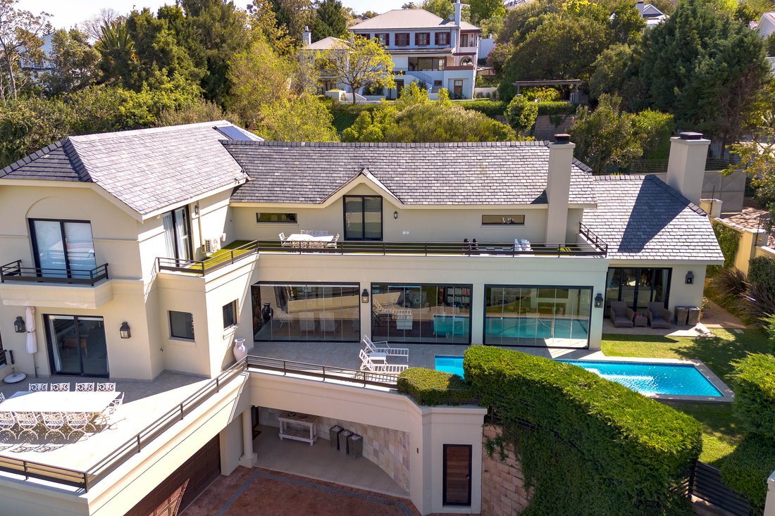 Anwesen in Pearl Marina, Helderberg, Kapstadt 1 - 18831724