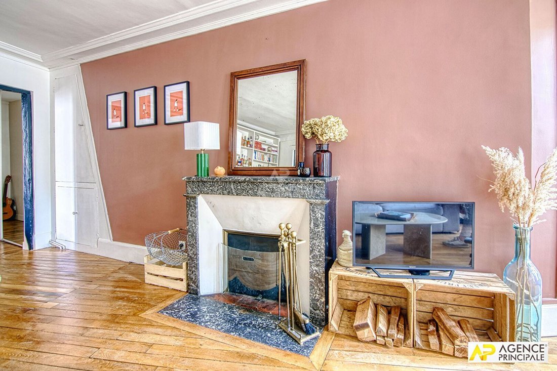 Apartment in Domaine National du Château, Versailles, France 4 - 18863854