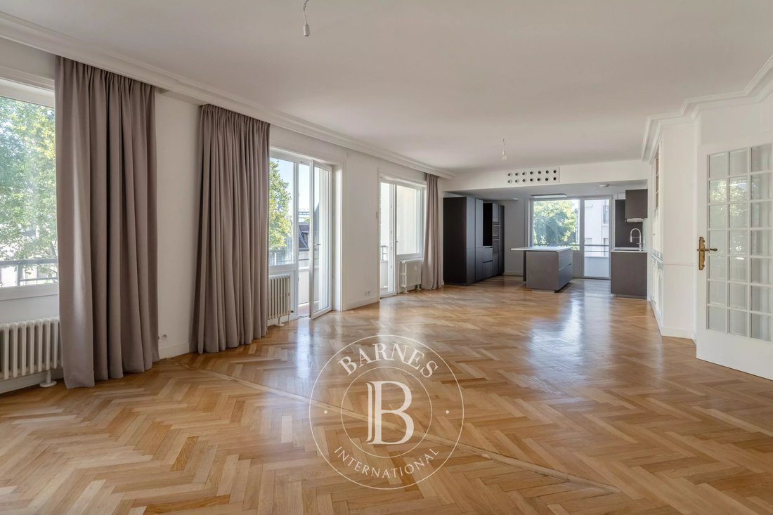 Apartment in Les Brotteaux-Bellecombe-Masséna, Lyon 6e Arrondissement, Lyon 1 - 18863866