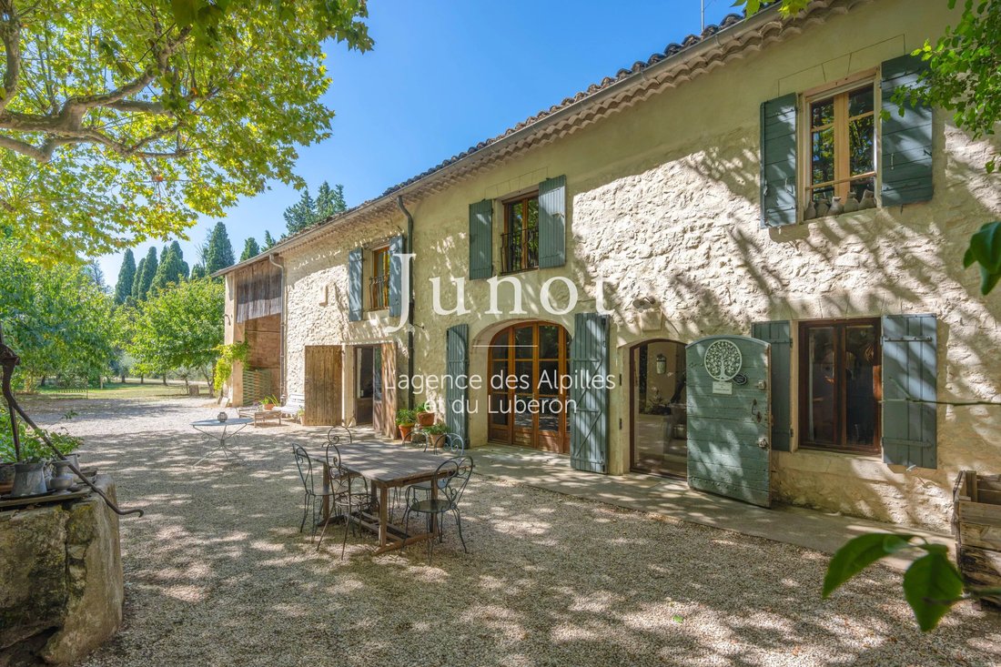 Landhaus in Plan-d'Orgon, Provence-Alpes-Côte d'Azur, Frankreich 1 - 18863765
