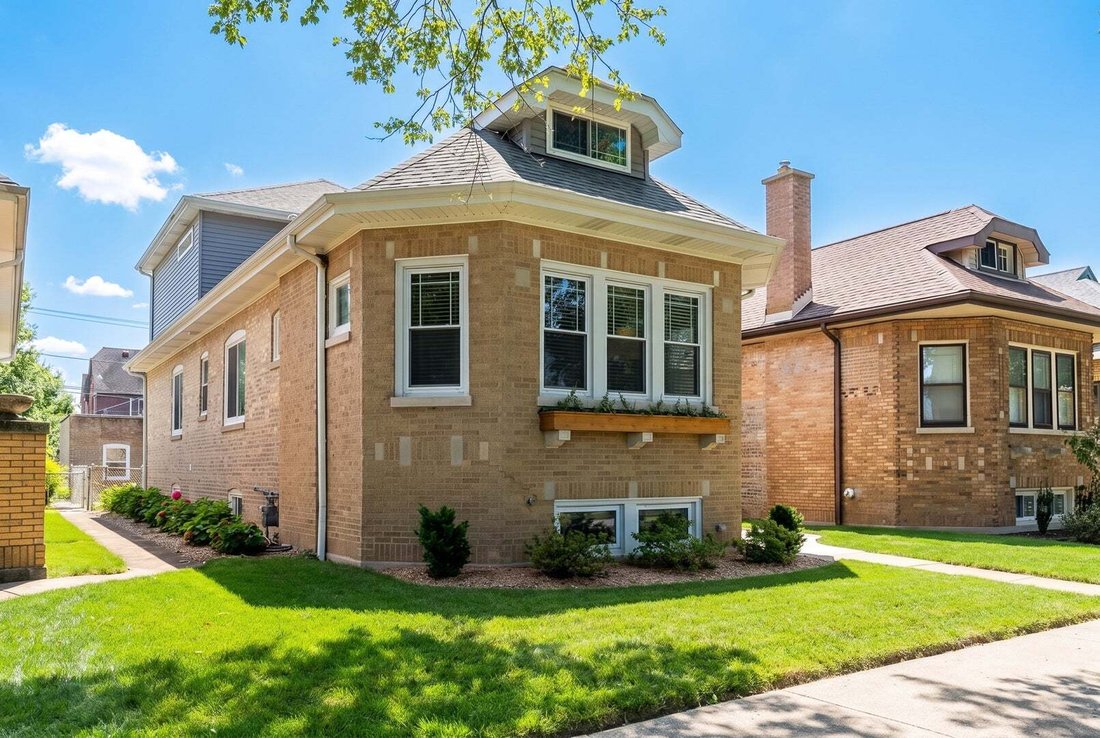 House in Chicago, Illinois, United States 2 - 18866693