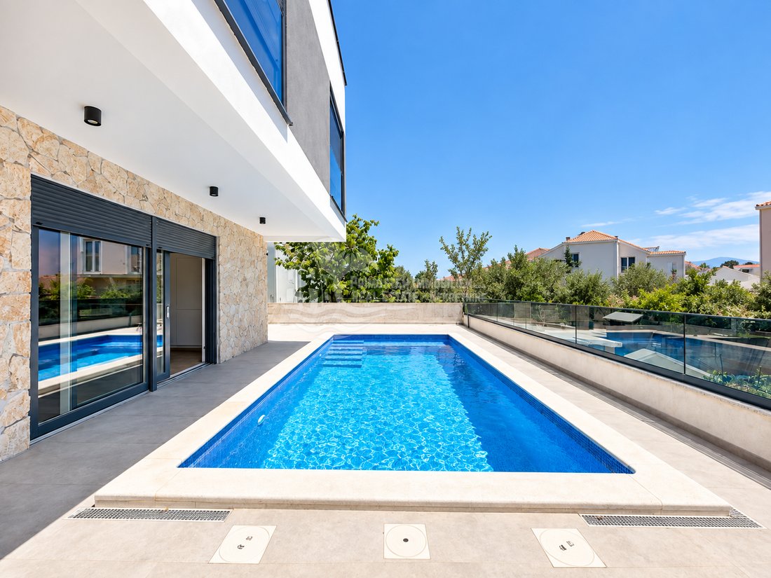 Villa in Trogir, Gespanschaft Split-Dalmatien, Kroatien 2 - 18867085