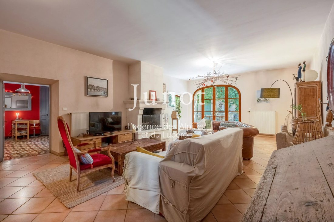 Landhaus in Eygalières, Provence-Alpes-Côte d'Azur, Frankreich 4 - 18863765