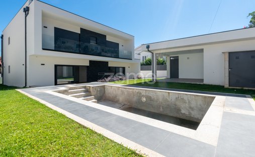 House in Ferreiros e Gondizalves, Braga, Portugal 1