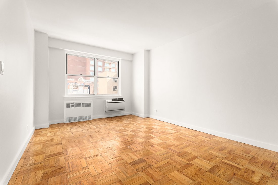 Co Op in New York, New York, United States 5 - 18867002