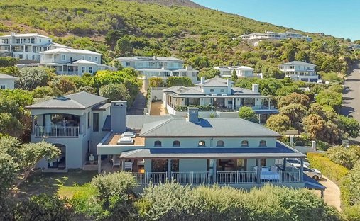 House in Belvedere, South Peninsula, Cape Town 1
