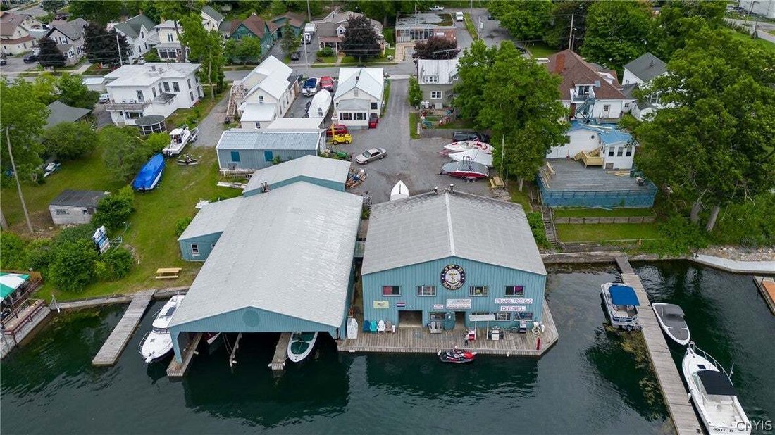 Casa a Alexandria Bay, New York, Stati Uniti 1 - 18864959