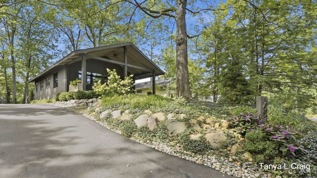 House in East Grand Rapids, Michigan, United States 1 - 18865331