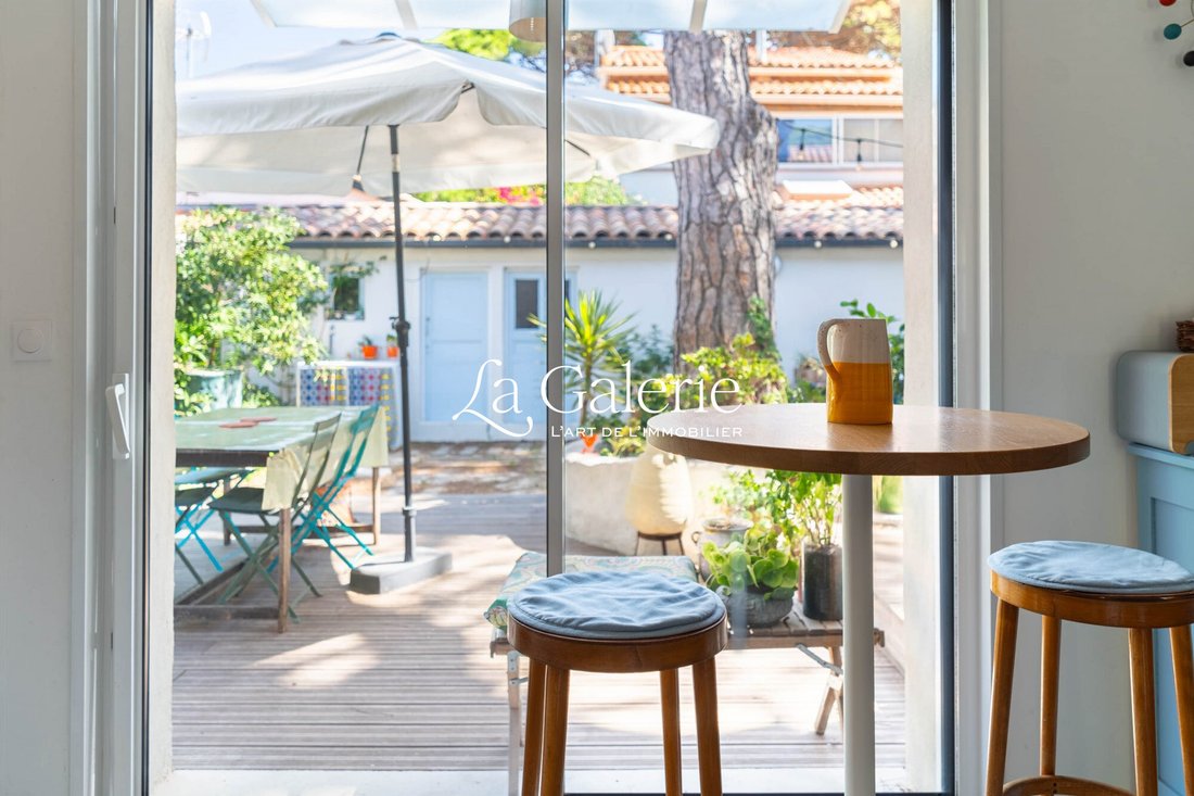 Villa in Hyeres, Provence-Alpes-Côte d'Azur, France 4 - 18868416