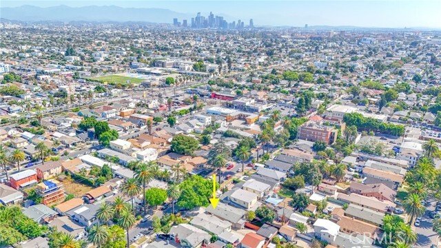 Los Angeles, California, United States 2 - 18864119