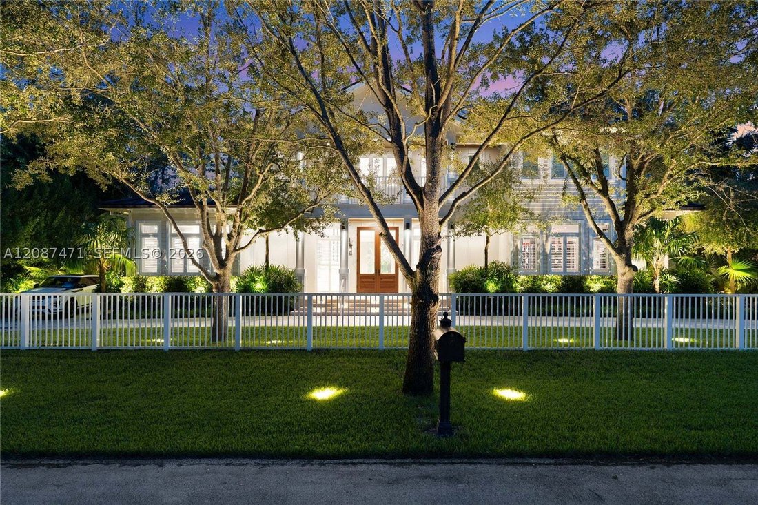 Casa a Coral Gables, Florida, Stati Uniti 1 - 18866366