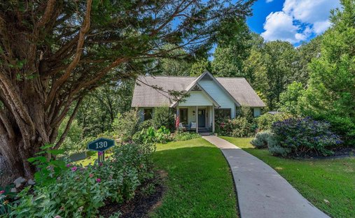 House in Landrum, South Carolina, United States 1
