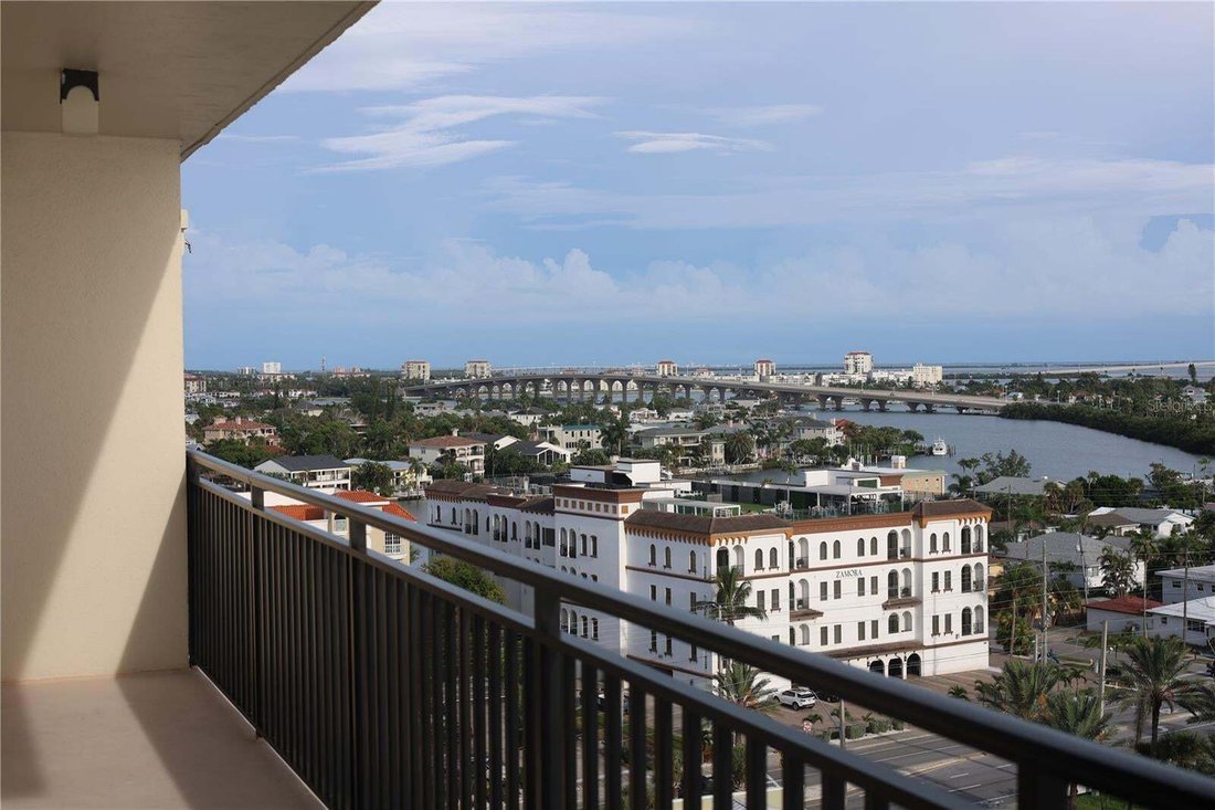 Condo in St. Pete Beach, Florida, United States 3 - 18866311
