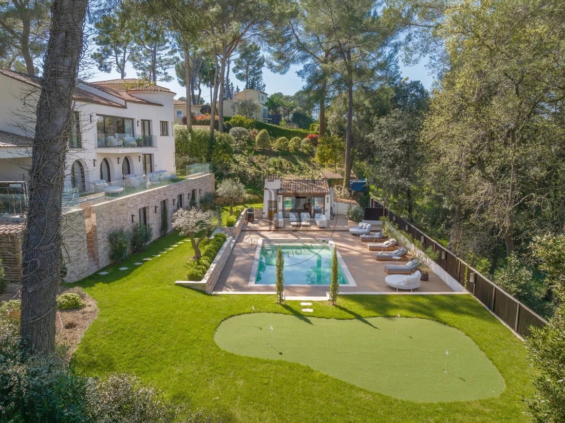 Villa en Mougins, Provenza-Alpes-Costa Azul, Francia 2 - 18863744