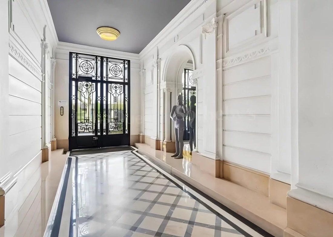 Apartment in Bois de Boulogne, Paris 16e Arrondissement, Paris 1 - 18863579