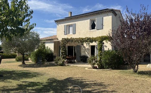 Casa a La Bégude-de-Mazenc, Auvergne-Rodano-Alpi, Francia 1